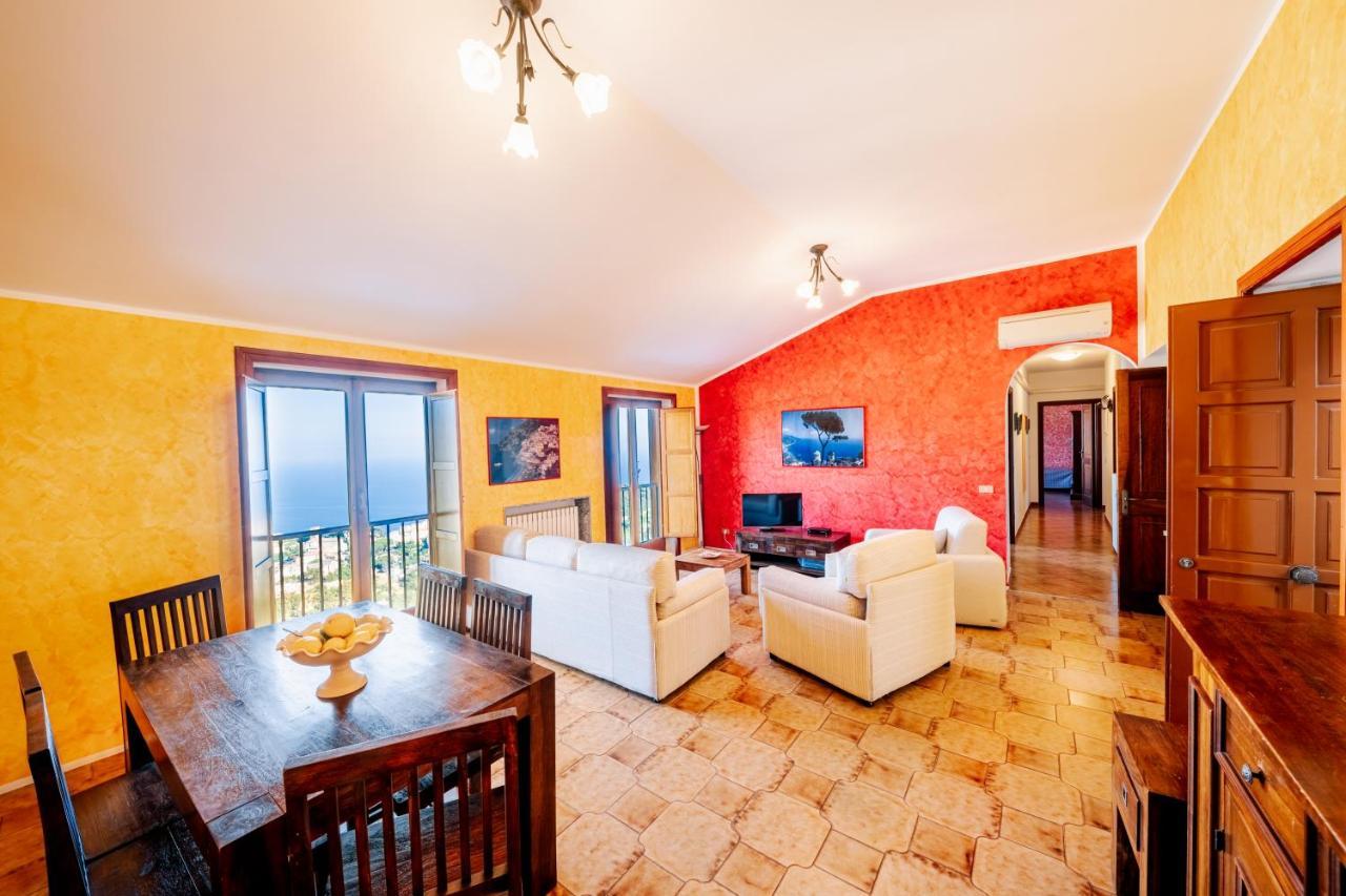 Appartamento Ilaria In Villa Laura سكالا المظهر الخارجي الصورة